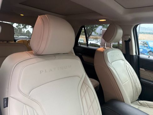 Used 2016 Ford Explorer Platinum AWD/4WD image 33