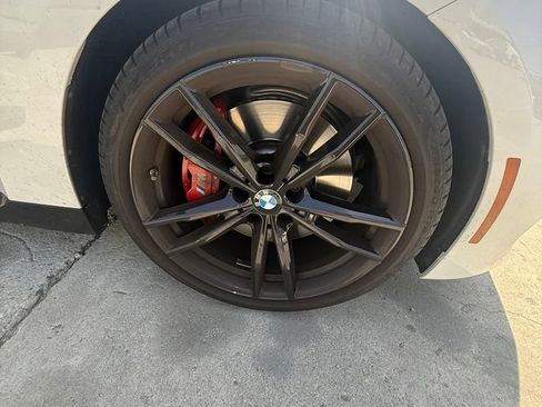 Certified 2024 BMW 230i Coupe w/ Premium Package RWD image 4