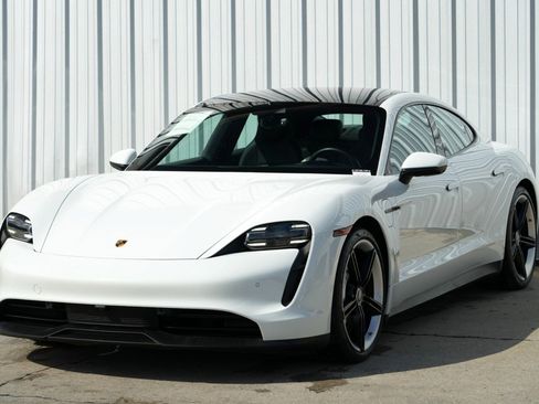 Used 2021 Porsche Taycan image 49