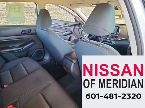 Used 2024 Nissan Altima 2.5 SV image 28