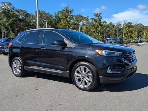 Used 2022 Ford Edge Titanium AWD/4WD image 2