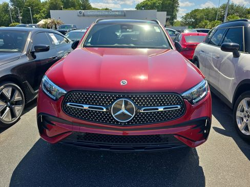 Used 2024 Mercedes-Benz GLC 300 image 4