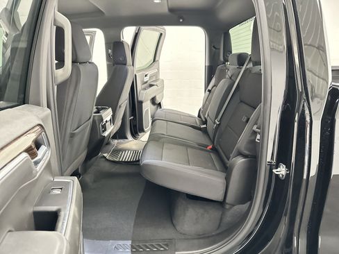 Used 2025 GMC Sierra 1500 Elevation image 22