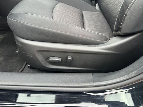 Used 2025 Nissan Altima 2.5 SV image 22