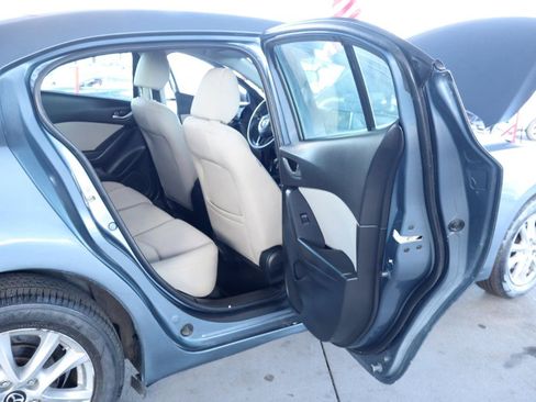 Used 2015 MAZDA MAZDA3 i Sport FWD image 33
