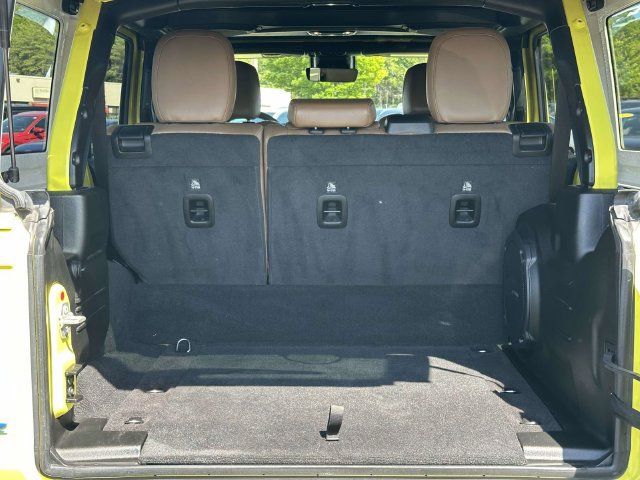 Used 2023 Jeep Wrangler Unlimited Rubicon 4xe w/ Steel Bumper Group AWD/4WD image 13
