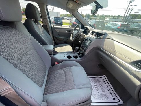 Used 2017 Chevrolet Traverse LS FWD image 35