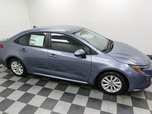 New 2026 Toyota Corolla LE image 5