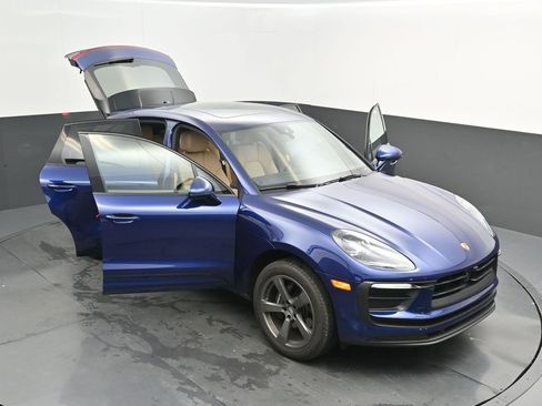 New 2026 Porsche Macan image 43