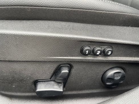 Used 2021 Alfa Romeo Giulia Ti image 17