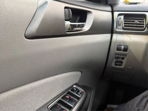 Used 2011 Subaru Forester 2.5X Limited image 16