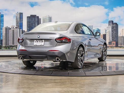 Used 2025 BMW 230i xDrive 230i xDrive w/ Premium Package image 8