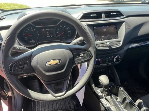 Used 2021 Chevrolet TrailBlazer LS FWD image 8