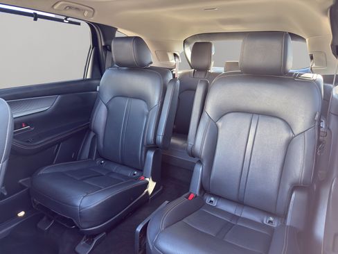 Used 2024 MAZDA CX-90 3.3 Turbo w/ Premium Package image 12