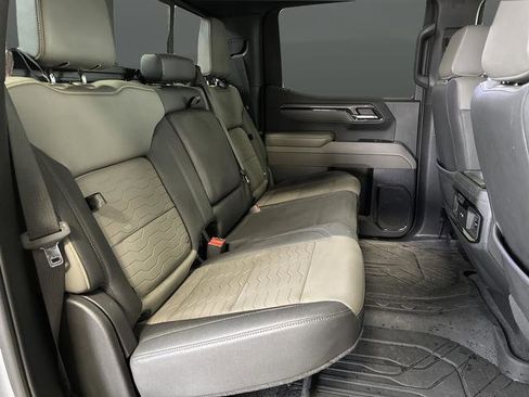 Used 2023 Chevrolet Silverado 1500 ZR2 image 34
