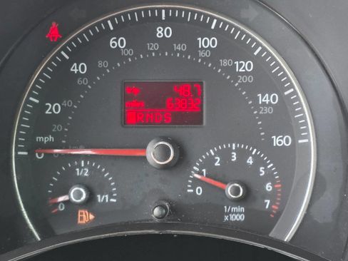Used 2006 Volkswagen Beetle Convertible w/ Package 1 image 11
