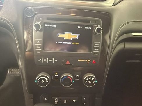 Used 2017 Chevrolet Traverse LT w/ Style and Technology Package AWD/4WD image 22