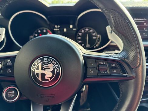 Used 2022 Alfa Romeo Stelvio Veloce AWD/4WD image 27