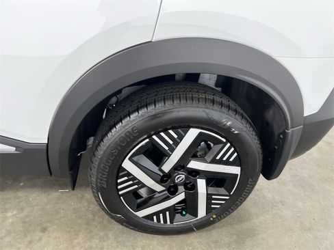 New 2026 Nissan Kicks SV image 19