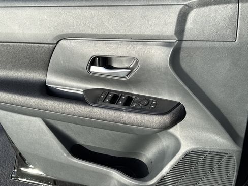 New 2026 Nissan Kicks SV w/ SV Premium Package image 8