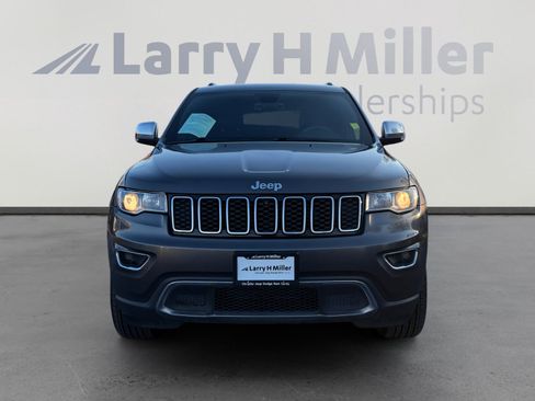 Used 2018 Jeep Grand Cherokee Limited w/ Trailer Tow Group IV image 8