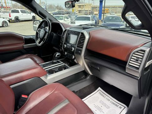 Used 2018 Ford F150 Platinum w/ Technology Package AWD/4WD image 32
