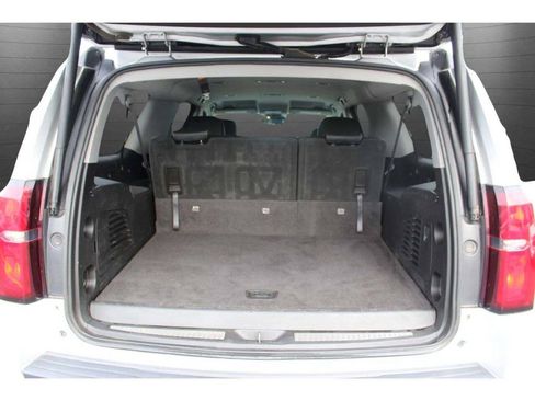 Used 2017 Chevrolet Suburban LT AWD/4WD image 16