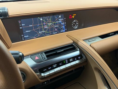 Used 2023 Lexus LC 500h w/ Dynamic Handling Package RWD image 71