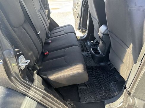 Used 2017 Jeep Wrangler Unlimited Sport image 11