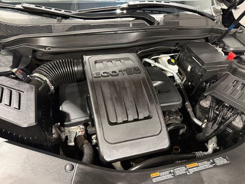 Used 2017 Chevrolet Equinox LT w/ Convenience Package image 39