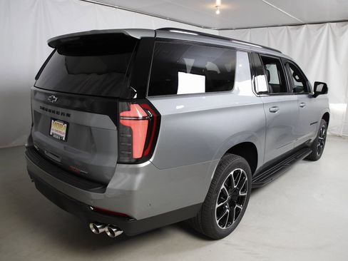 New 2026 Chevrolet Suburban RST w/ RST Capability Package image 3