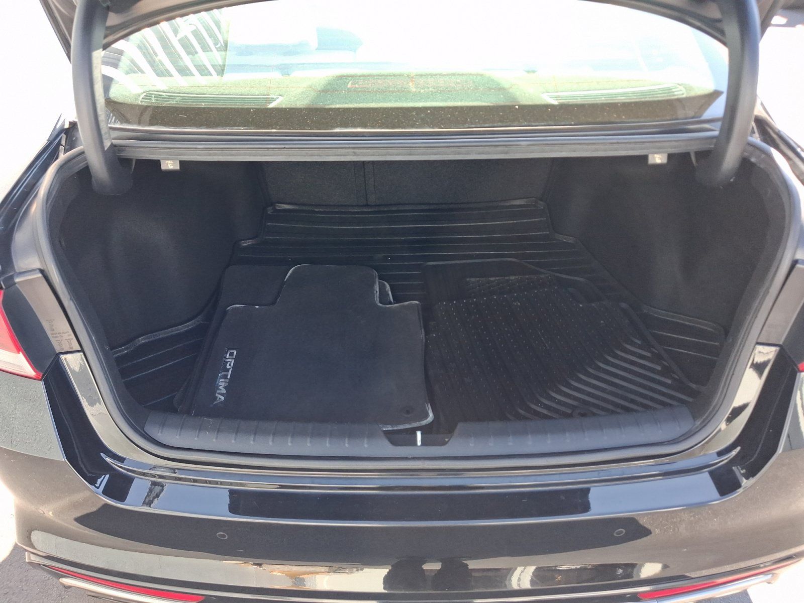 Used 2016 Kia Optima SX FWD image 25