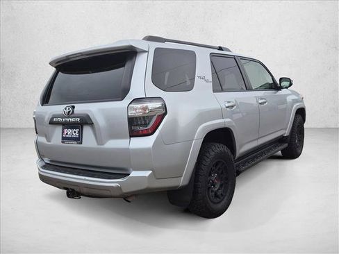 Used 2020 Toyota 4Runner TRD Off-Road Premium AWD/4WD image 5
