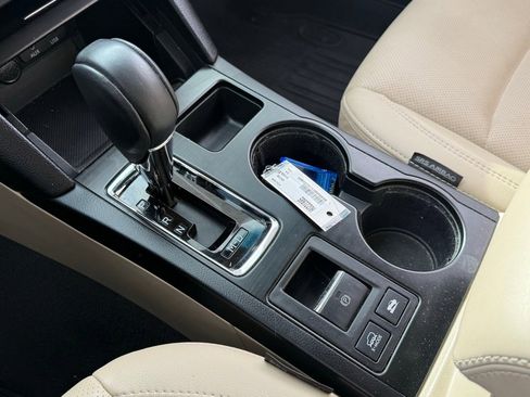 Used 2018 Subaru Outback 2.5i Limited image 17