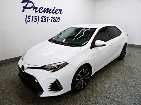 Used 2018 Toyota Corolla SE FWD image 1