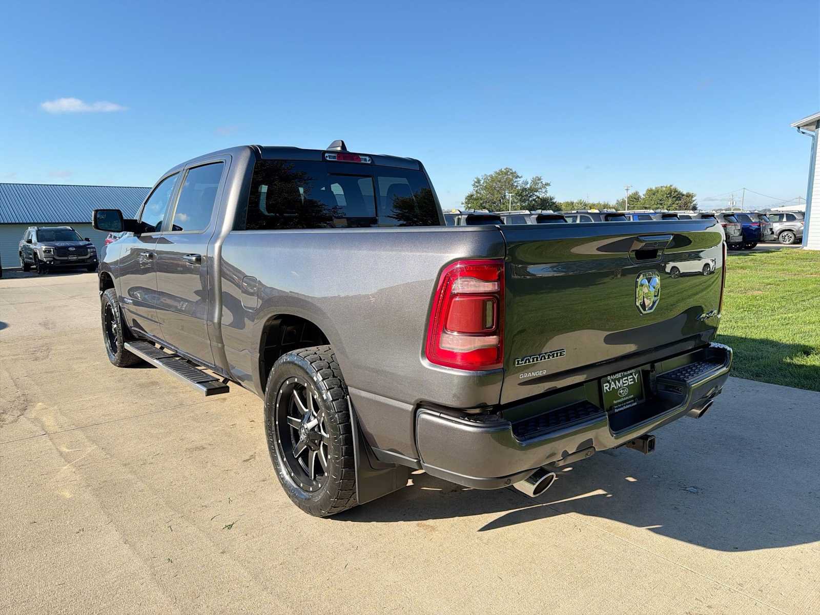 Used 2024 RAM 1500 Laramie AWD/4WD image 4