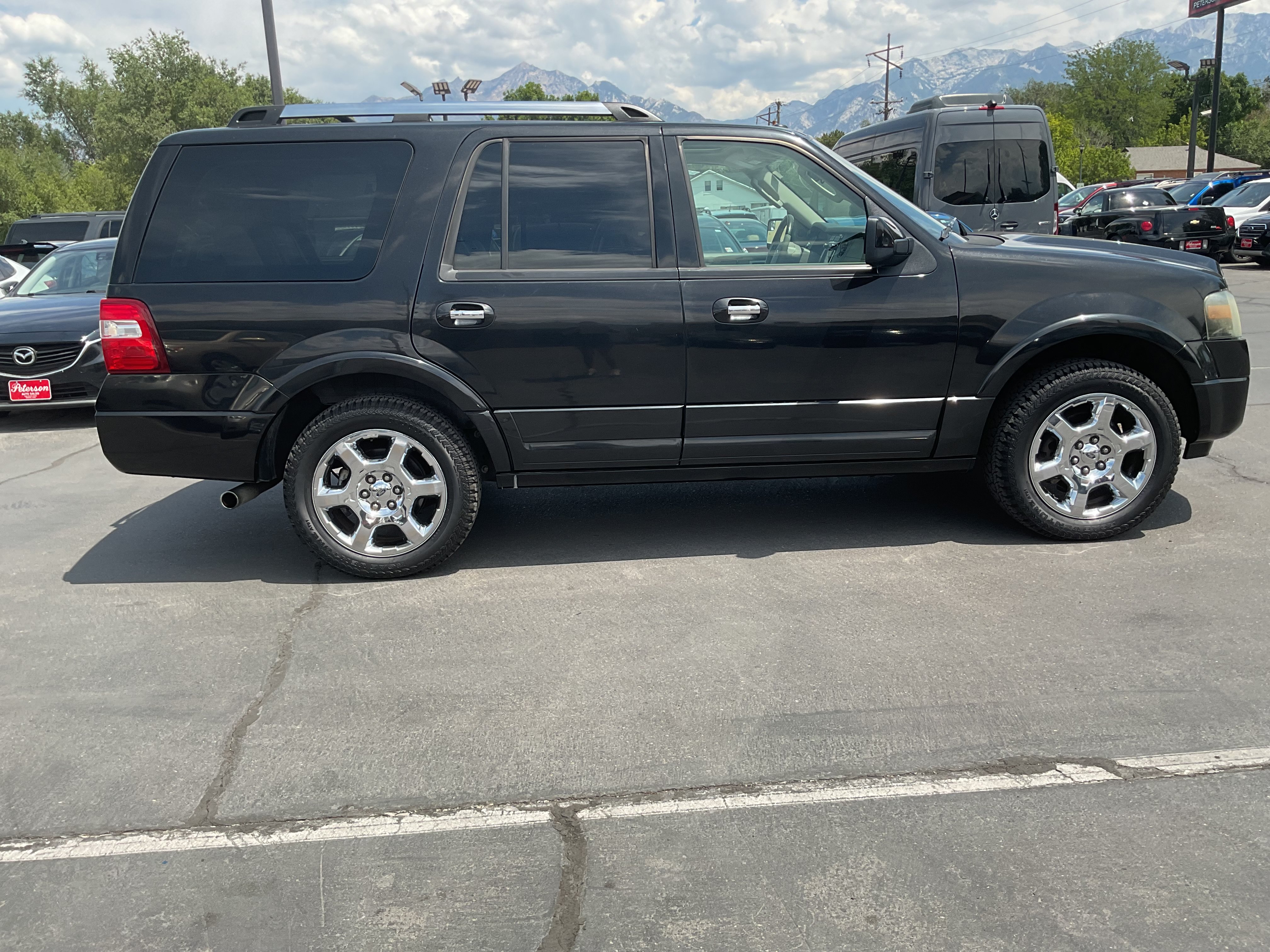 Used 2013 Ford Expedition Limited AWD/4WD image 4