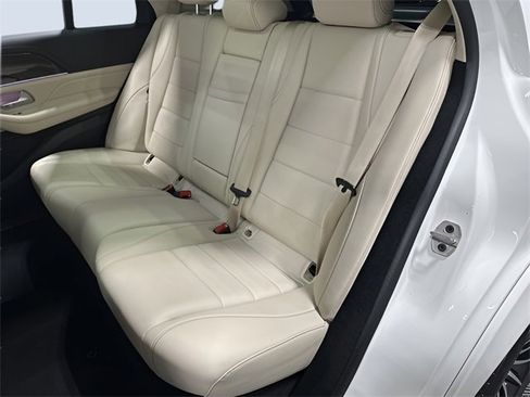 Used 2022 Mercedes-Benz GLE 350 4MATIC image 32