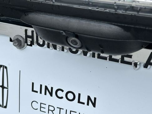 Certified 2022 Lincoln Nautilus FWD w/ Premium Package image 5