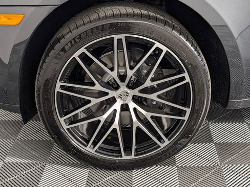 New 2026 Porsche Macan image 11