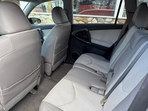 Used 2014 Toyota RAV4 EV image 31