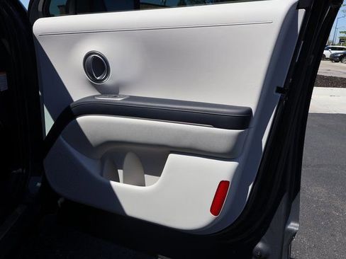 Used 2026 Hyundai Palisade Calligraphy image 7