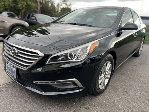 Used 2015 Hyundai Sonata SE w/ Option Group 09 FWD image 1