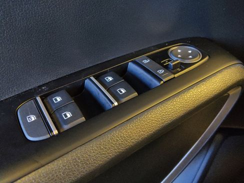 Used 2025 Kia Soul LX image 27