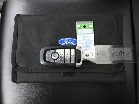 Used 2021 Ford F250 Lariat w/ Tremor Off-Road Package AWD/4WD image 20