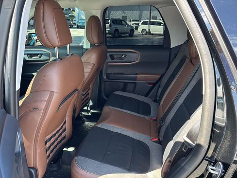 Used 2023 Ford Bronco Sport Outer Banks w/ Tech Package image 17