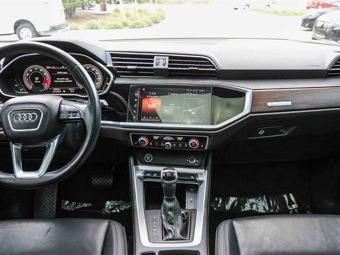 Used 2022 Audi Q3 2.0T Premium Plus w/ Premium Plus Package image 13