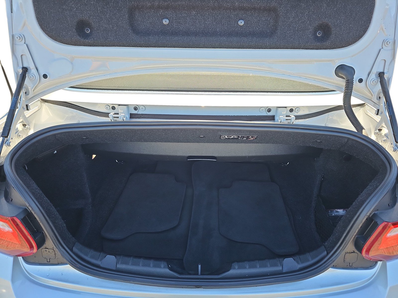 Used 2017 BMW 230i Convertible RWD image 26