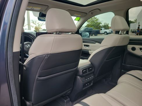 Used 2026 Honda Pilot Touring image 13