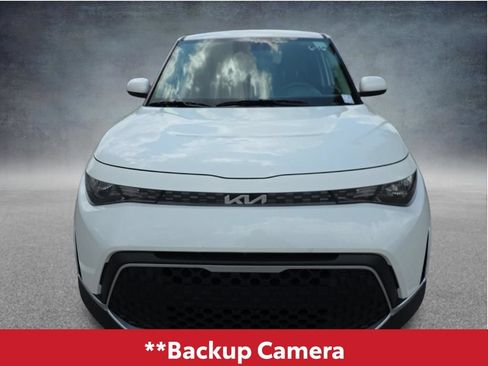 Used 2025 Kia Soul LX w/ LX Technology Package FWD image 4